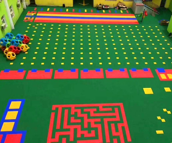幼兒園拼裝地板：實惠好用的選擇